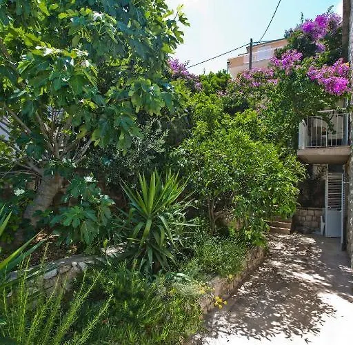 Sun&fun Hvar Town